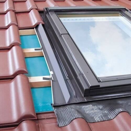 Pitched Roof Window Flashing For Interlocking Tiles Up To 45mm Profile - 940mm x 1180mm